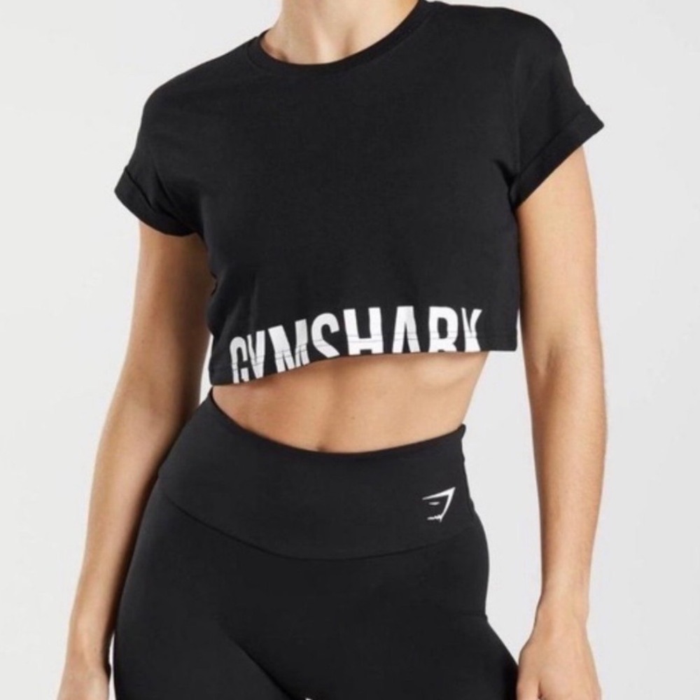 Gymshark Womens‎ Black Cropped Logo Graphic T-Shirt Size Medium
